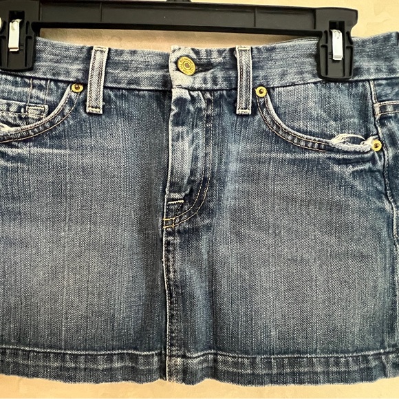 7 For All Mankind denim mini skirt-Size 27 EUC - Picture 2 of 5